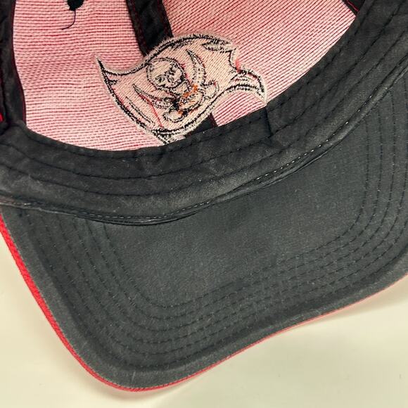 Vintage 90s Tampa Bay Buccaneers Hat Cap Red Bleach Spotted Tie Dye Strapback - Picture 5 of 9